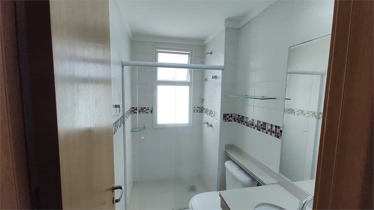 Apartamento para alugar com 3 suítes em Tamboré, Santana de Parnaíba, SP