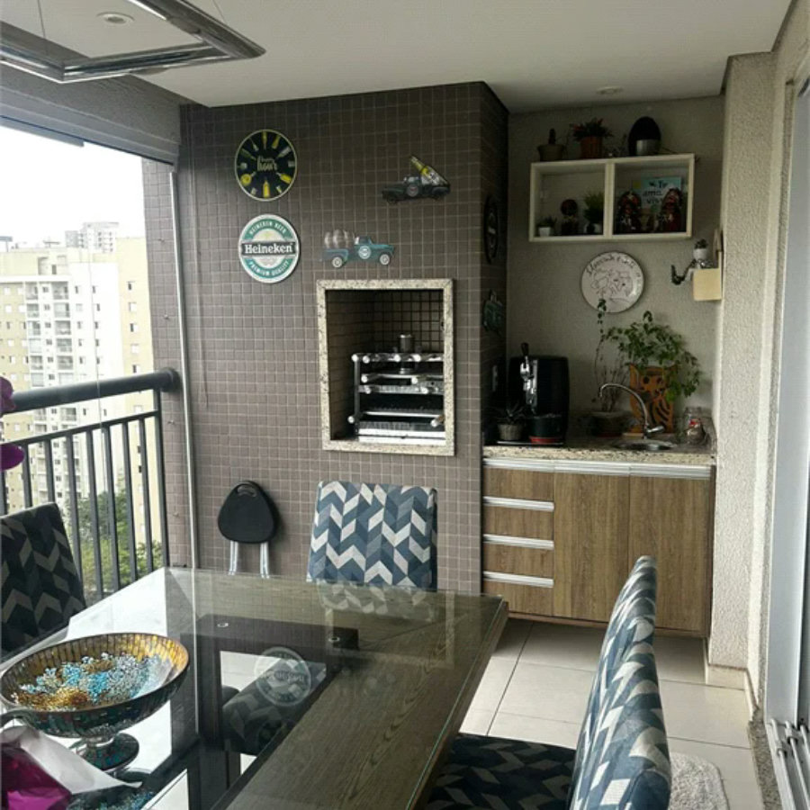 Apartamento à venda com 2 suítes em Parque Reboucas, São Paulo, SP
