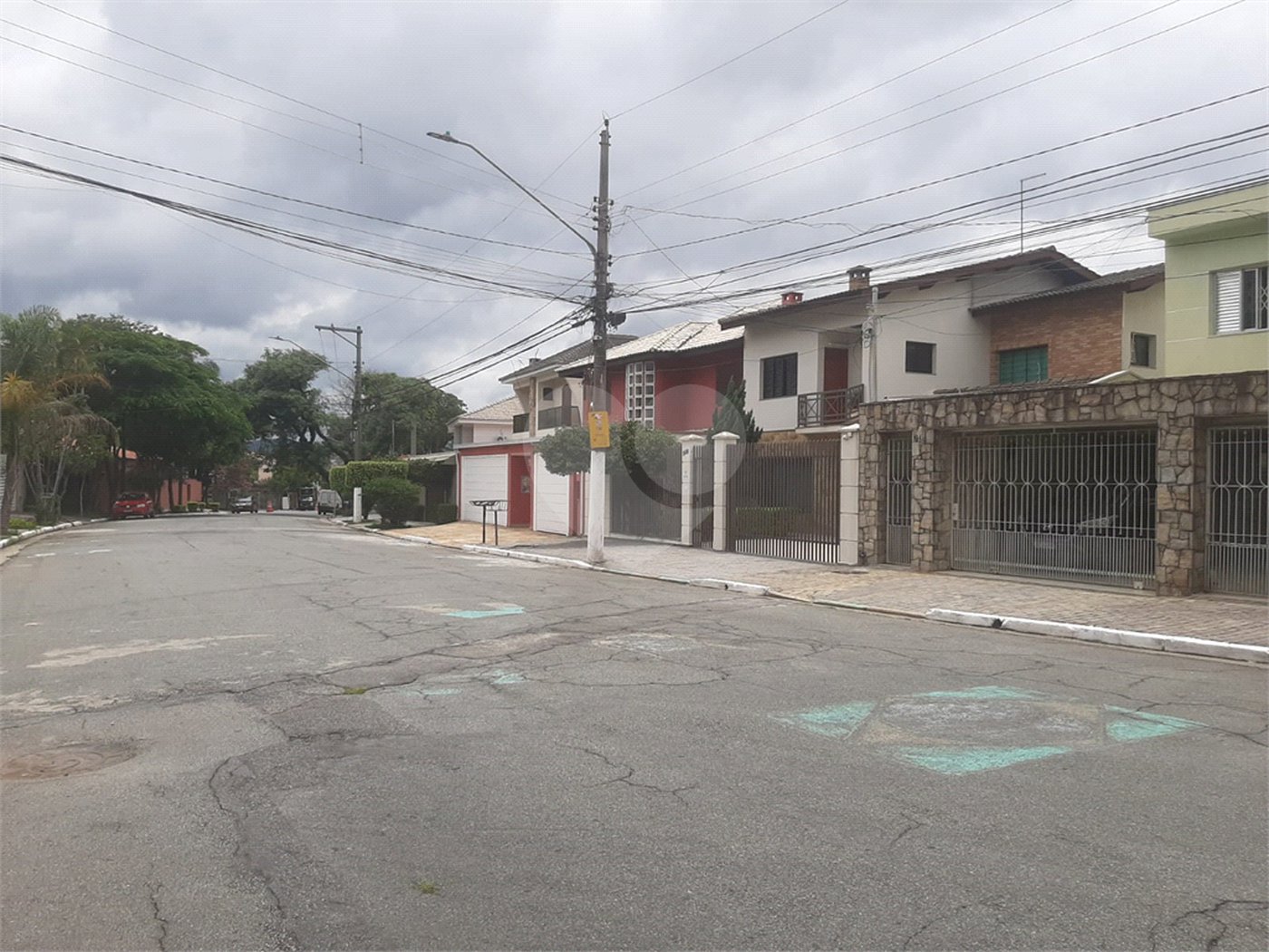 Sobrado à venda com 4 quartos, sendo 2 suítes, em Tremembé, São Paulo, SP
