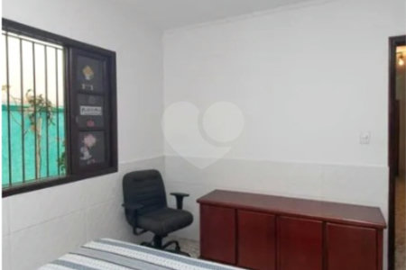 Casa Térrea à venda com 4 quartos, sendo 1 suíte,  em Vila Mazzei, São Paulo, SP