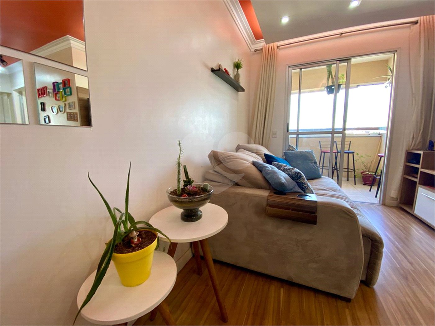 Apartamento à venda com 3 quartos, sendo 1 suíte,  em Saúde, São Paulo, SP