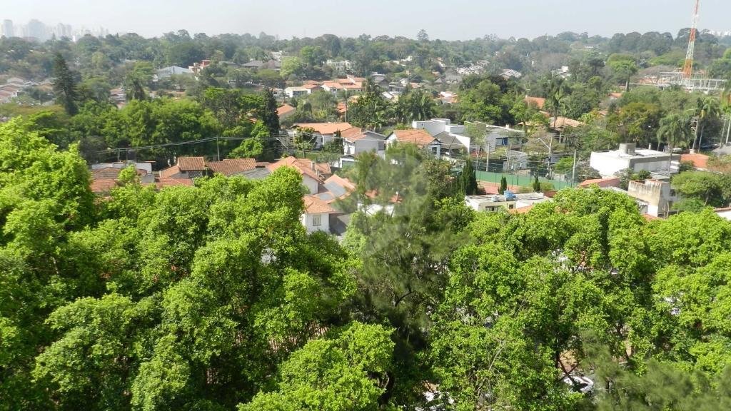 Apartamento à venda com 3 quartos, sendo 1 suíte, em Alto da Boa Vista, São Paulo, SP