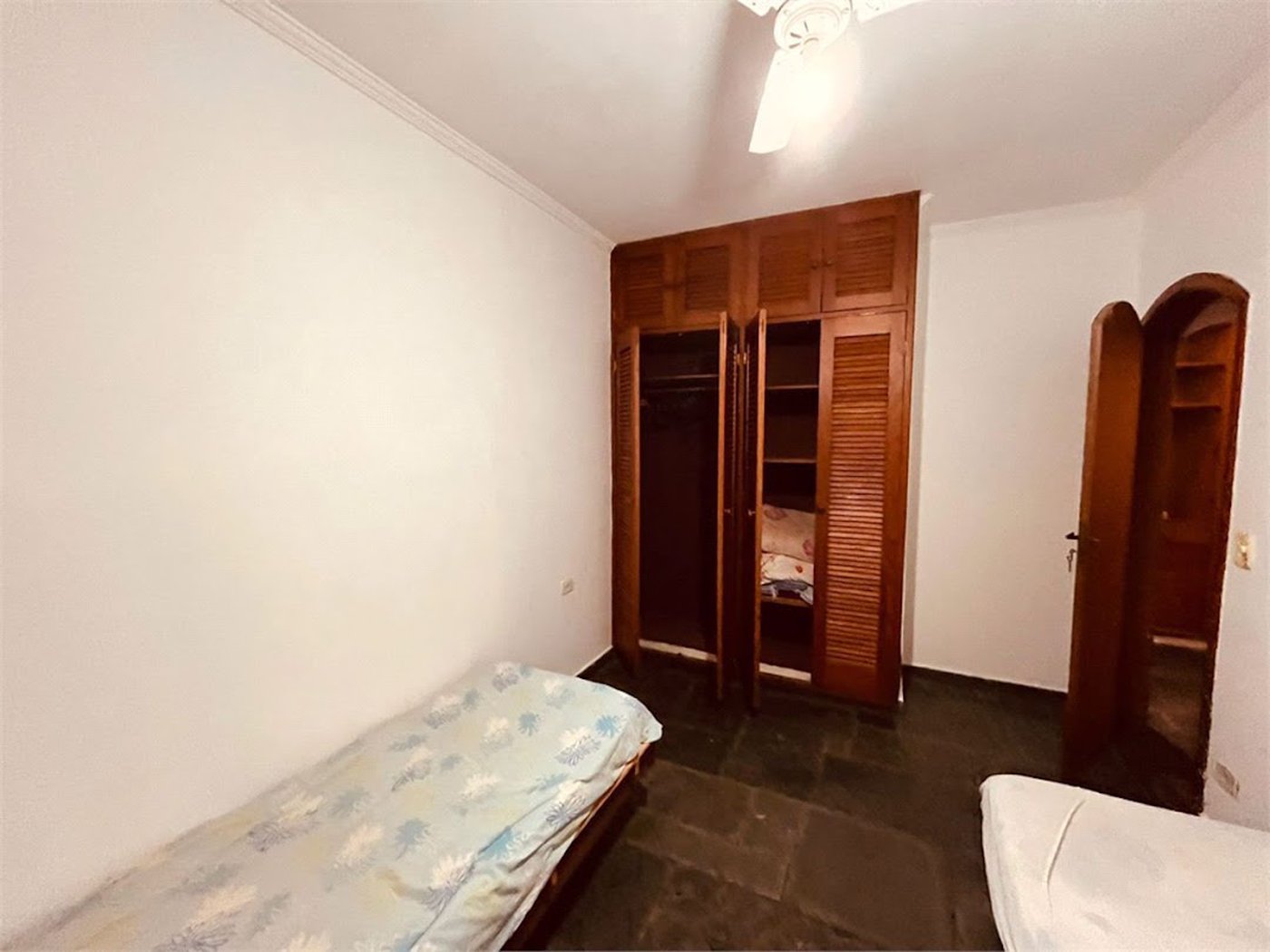 Casa com 6 dormitórios à venda, 300 m² por R$ 680.000,00 - Balneário Cidade Atlântica - Guarujá/SP