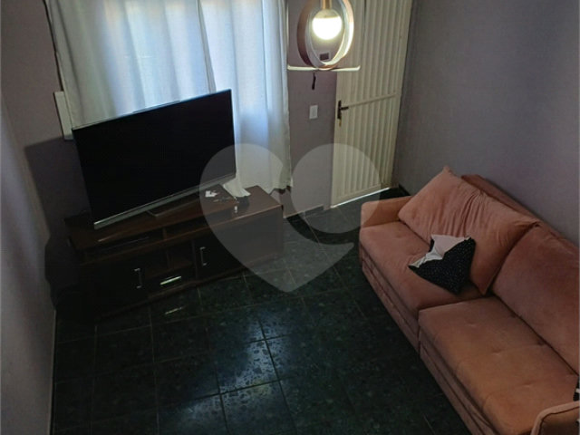 Sobrado à venda com 2 quartos em Tremembé, São Paulo, SP