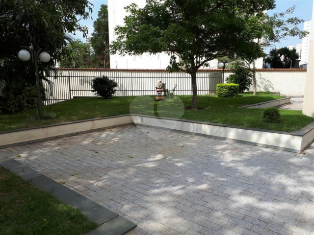 Apartamento à venda com 3 quartos, sendo 1 suíte,  em Chácara Santo Antônio, São Paulo, SP