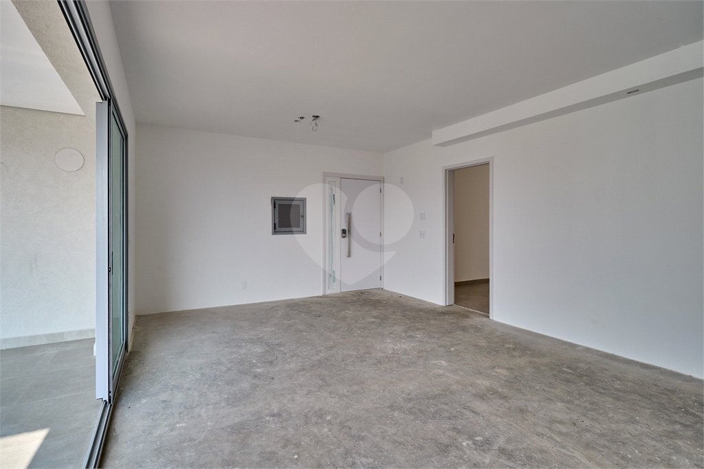 Apartamento à venda com 3 quartos, sendo 1 suíte, em Jardim Marajoara, São Paulo, SP