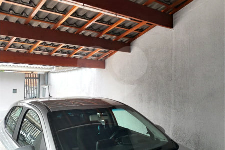 Casa à venda com 4 quartos, sendo 1 suíte, em Jardim Leila, Guarulhos, SP