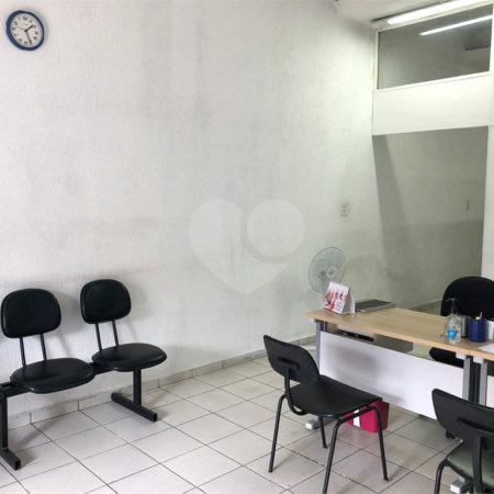 Casa à venda com 6 quartos, sendo 2 suítes, em Vila Monumento, São Paulo, SP