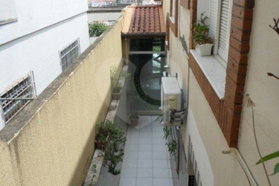 Casa à venda com 5 quartos, sendo 2 suítes, em Vila Gustavo, São Paulo, SP