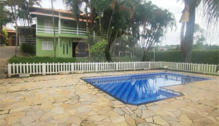 Casa à venda com 4 quartos, sendo 1 suíte,  em Ivoturucaia, Jundiaí, SP