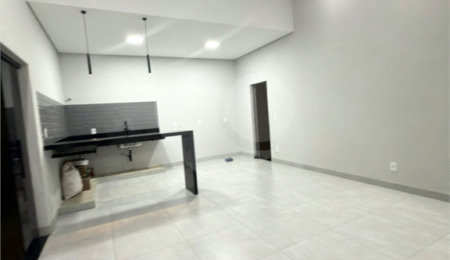 Casa à venda com 3 quartos, sendo 1 suíte, em Jardim Santa Cecília, Ribeirão Preto, SP