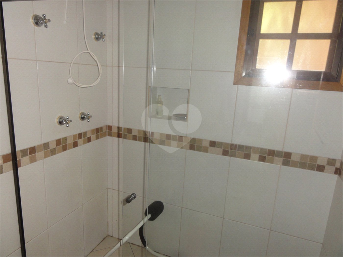 Sobrado à venda com 4 suítes em Tremembé, São Paulo, SP