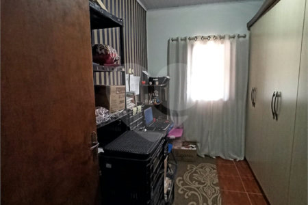 Chácara à venda com 3 quartos, sendo 1 suíte, em Vale das Flores (canguera), São Roque, SP