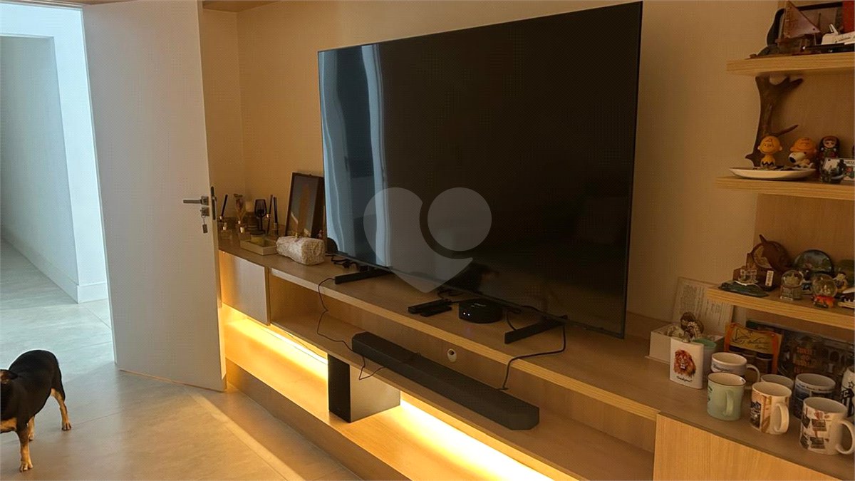 Casa à venda com 5 quartos, sendo 4 suítes,  no condomínio Residencial Vila do Itamaraca, Valinhos - SP