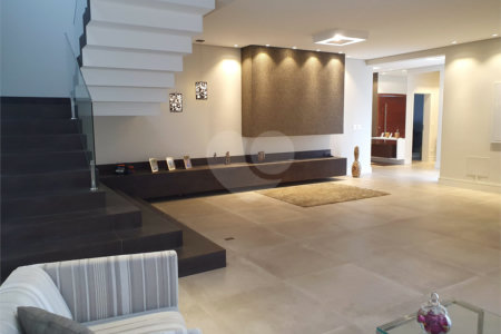 Casa à venda com 4 suítes no condomínio Residencial Jaguary, São José dos Campos - SP
