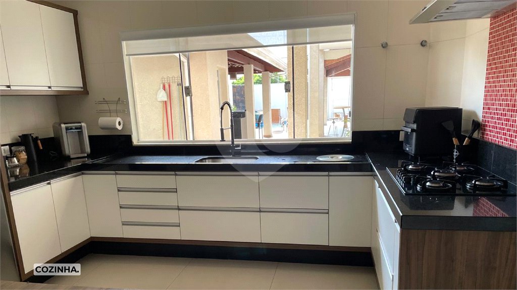 Casa à venda com 3 quartos, sendo 1 suíte, em Vila Rica, Atibaia, SP