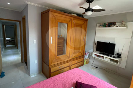 Sobrado à venda com 3 quartos, sendo 1 suíte, em Santíssimo, Rio de Janeiro, RJ