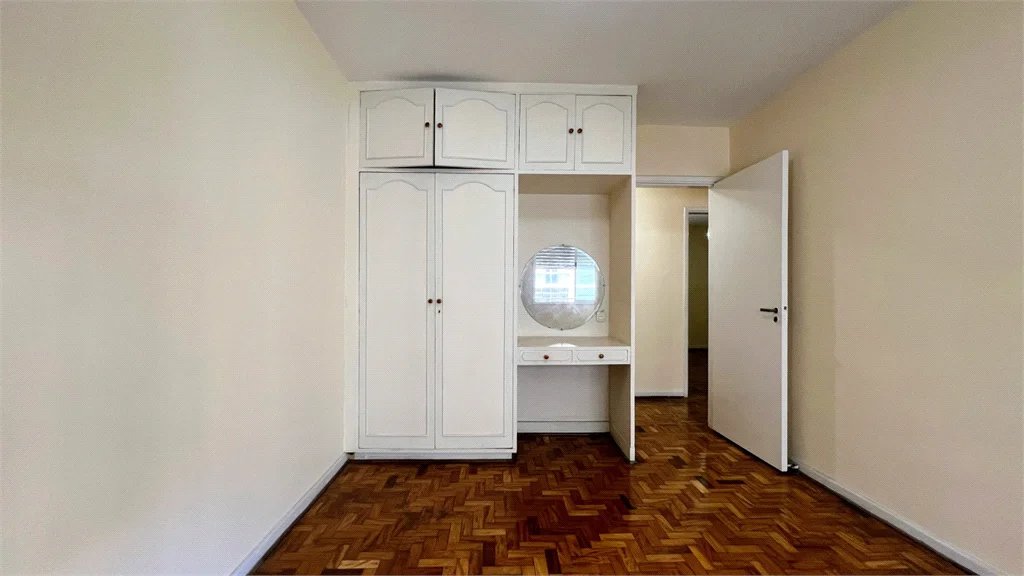 Apartamento à venda com 3 quartos, sendo 1 suíte,  em Pinheiros, São Paulo, SP