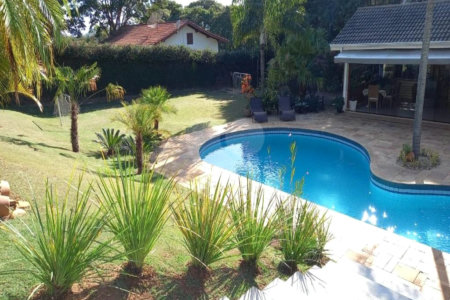 Casa à venda com 3 quartos, sendo 1 suíte,  em Bosque, Vinhedo, SP
