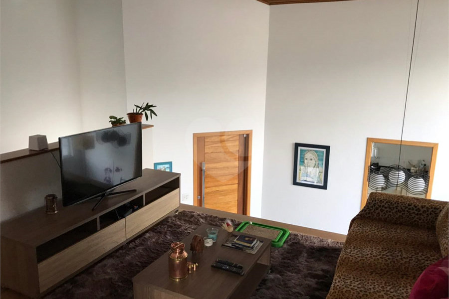 Casa à venda com 3 suítes no condomínio Alpes da Cantareira, Mairiporã - SP