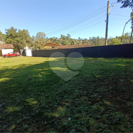 Chácara à venda com 4 quartos, sendo 1 suíte, em Vila Vilma (mailasqui), São Roque, SP