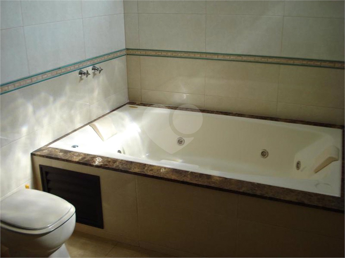Casa à venda com 3 suítes no condomínio Fazenda Imperial, Sorocaba - SP