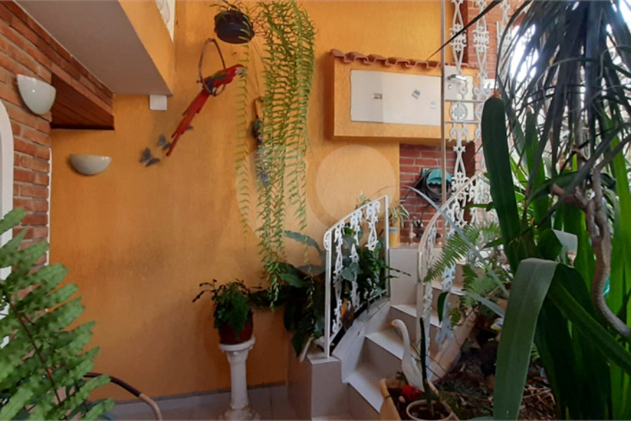 Sobrado à venda com 2 quartos em Horto, São Paulo, SP