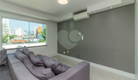 Casa à venda com 3 quartos, sendo 2 suítes,  no condomínio Sagres, São Paulo - SP