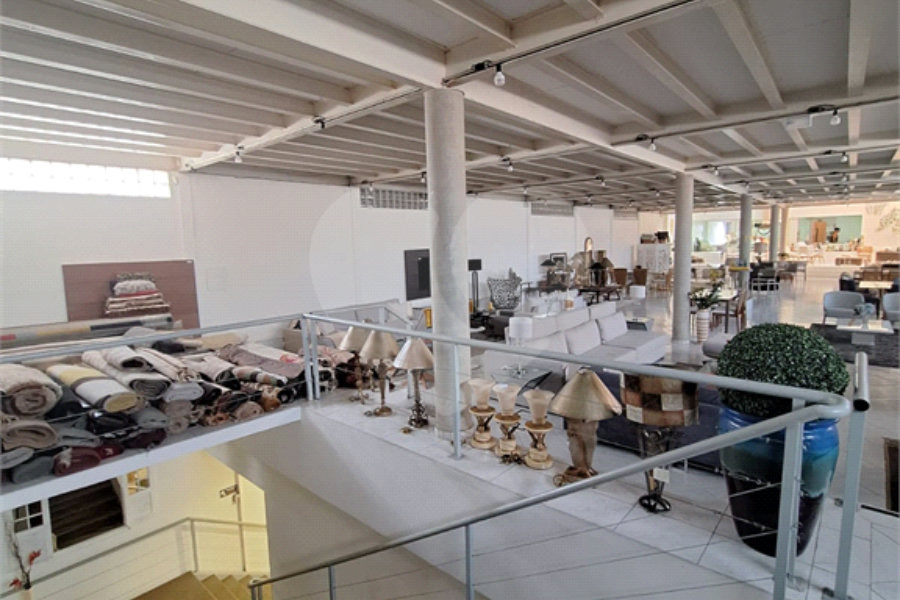 Prédio à venda em Santana, São Paulo, SP