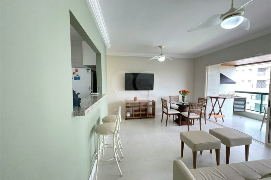 Apartamento à venda com 3 quartos, sendo 1 suíte,  em Riviera de São Lourenço, Bertioga, SP