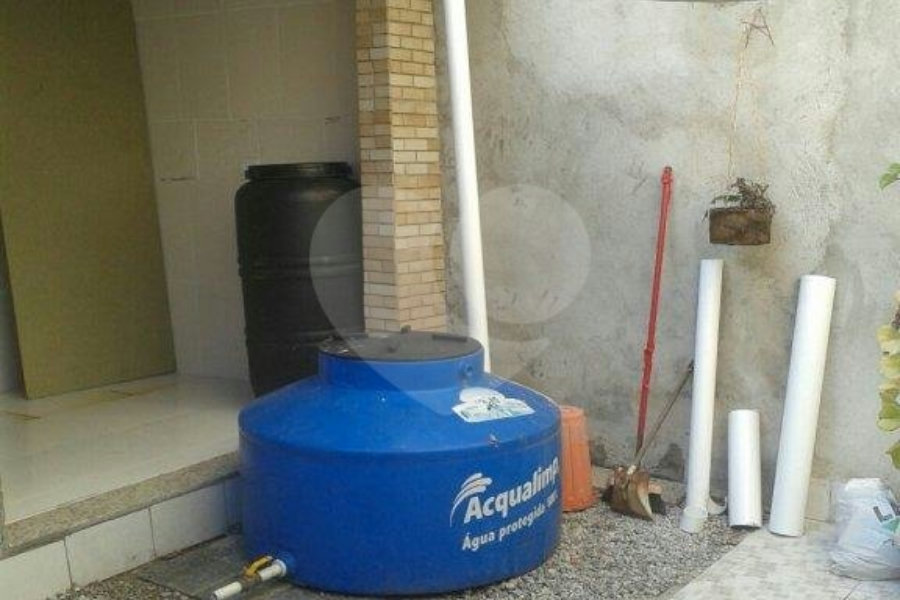 Casa à venda com 4 quartos, sendo 3 suítes, no condomínio Travessa Camarajibe,12, São Paulo - SP