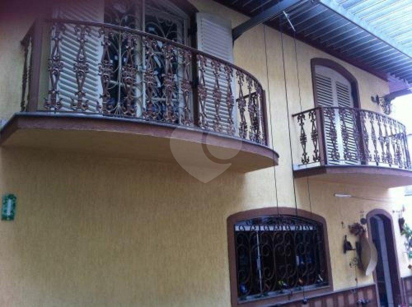 Sobrado à venda com 6 quartos, sendo 4 suítes, em Barro Branco (zona Norte), São Paulo, SP