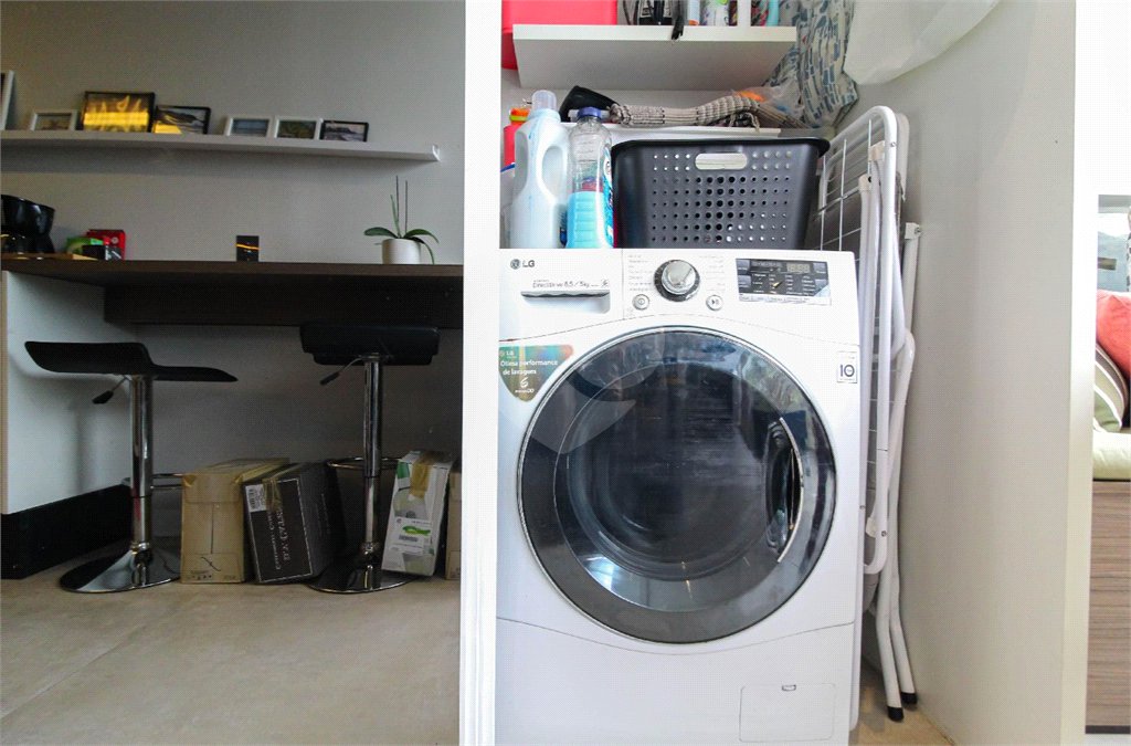 Apartamento à venda com 2 quartos, sendo 1 suíte, em Vila Olímpia, São Paulo, SP