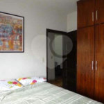 Casa à venda com 3 quartos, sendo 1 suíte,  em Jardim Londrina, São Paulo, SP