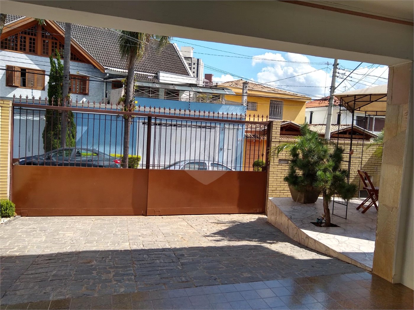 Casa à venda com 3 quartos, sendo 1 suíte,  em Jardim Bonfiglioli, São Paulo, SP