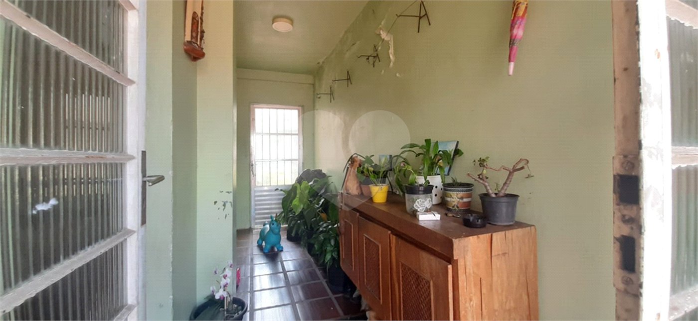 Sobrado à venda com 2 quartos em Tremembé, São Paulo, SP