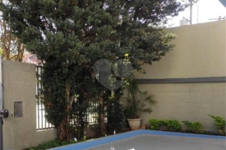 Sobrado à venda ou para alugar com 7 quartos, sendo 3 suítes, em Vila Mariana, São Paulo, SP