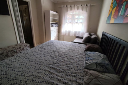 Casa à venda com 3 quartos, sendo 1 suíte, no condomínio Caconde, São Bernardo do Campo - SP