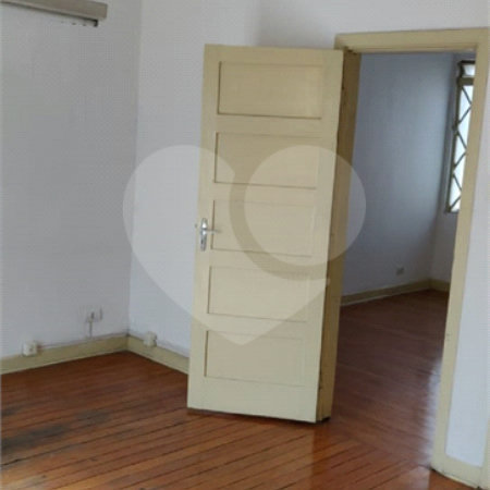 Casa à venda com 3 quartos em Água Branca, São Paulo, SP