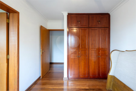 Apartamento à venda com 4 quartos, sendo 3 suítes,  em Jardim Monte Kemel, São Paulo, SP