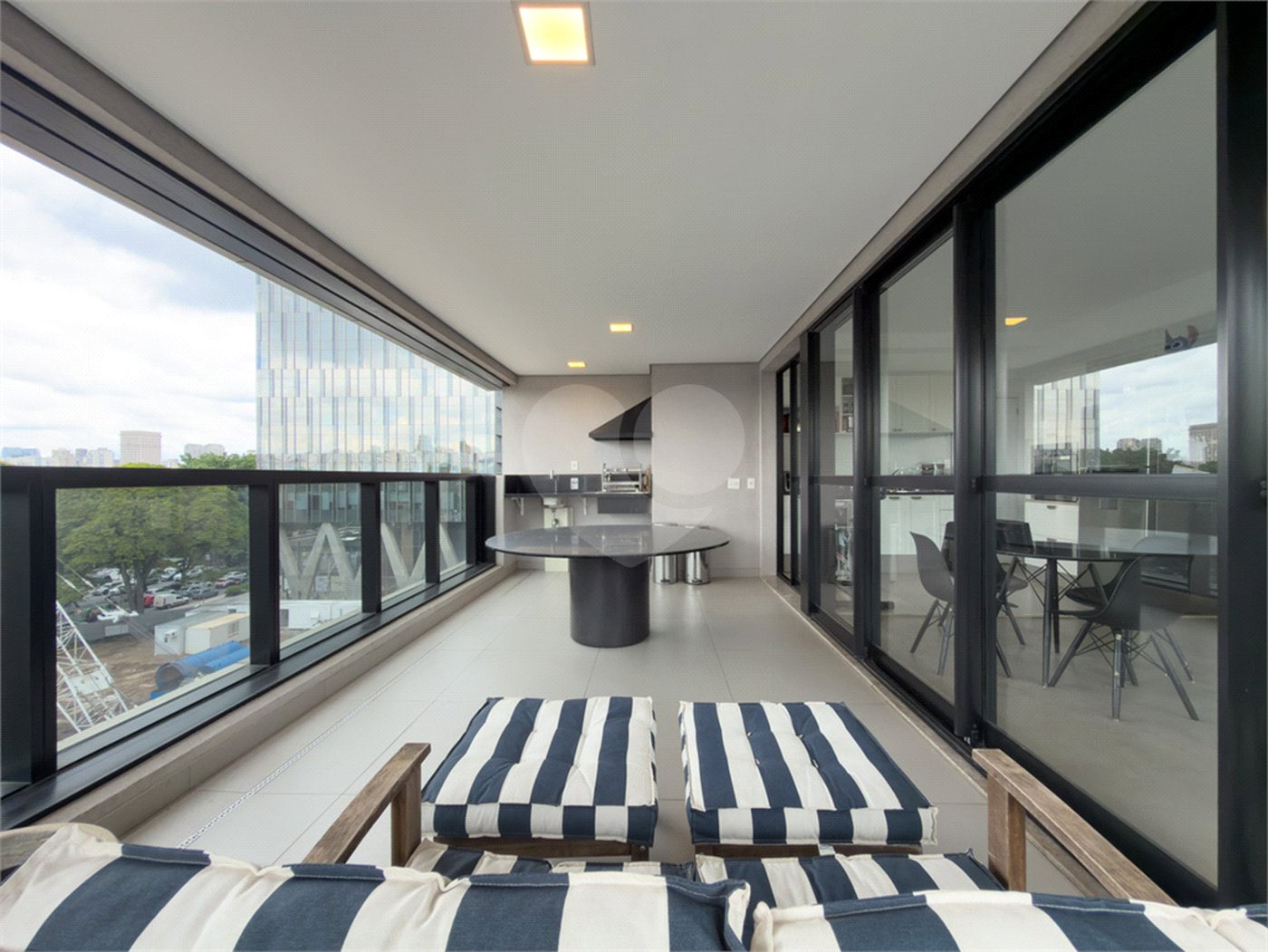 Apartamento à venda com 3 suítes em Pinheiros, São Paulo, SP