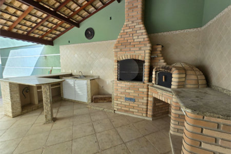 Casa para alugar com 4 quartos, sendo 3 suítes,  no condomínio Village Saint Claire, Sorocaba - SP