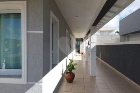 Condomínio à venda com 4 quartos, sendo 2 suítes, em Colinas do Paratehy, Mogi das Cruzes, SP