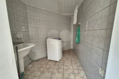 Casa à venda ou para alugar com 3 quartos, sendo 1 suíte, em Parque São Domingos, São Paulo, SP