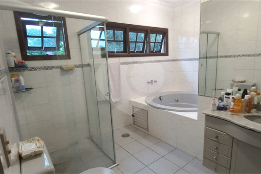 Casa à venda com 4 suítes no condomínio Alpes da Cantareira, Mairiporã - SP