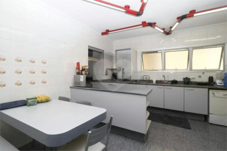 Apartamento à venda com 5 quartos, sendo 2 suítes, em Vila Clementino, São Paulo, SP