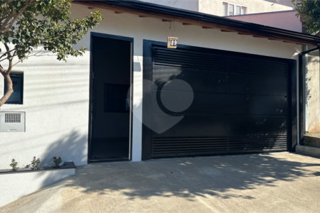 Casa à venda com 2 quartos, sendo 1 suíte, em Parque Residencial Sabiás, Indaiatuba, SP