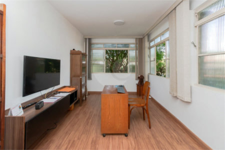 Casa à venda com 4 quartos, sendo 3 suítes, em Vila Pirajussara, São Paulo, SP
