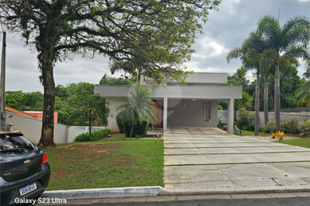 Casa à venda com 4 suítes no condomínio Vinhas da Vista Alegre - Lado Café, Vinhedo - SP