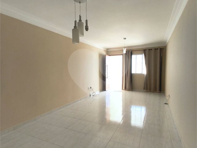 Sobrado à venda com 3 quartos, sendo 1 suíte,  em Santana, São Paulo, SP